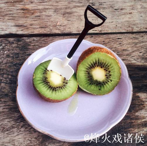 蜜桃香蕉草莓绿巨人视频